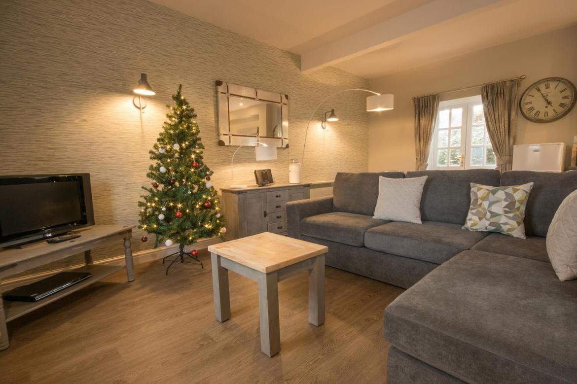 Eyam Cottage - Darwin Lake Holiday Village Matlock  Bagian luar foto